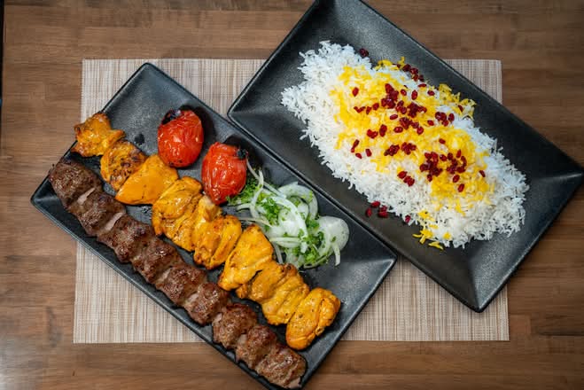 Vaziri– Koobideh & Boneless Chicken Skewer (وزیری)