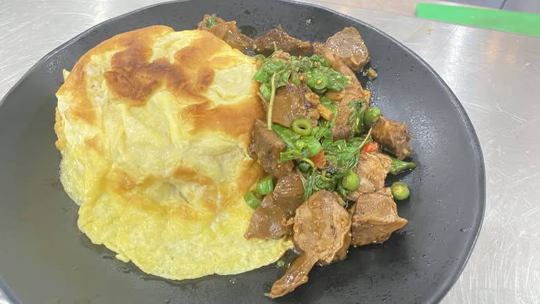 Pad Ga PAO Braised pork