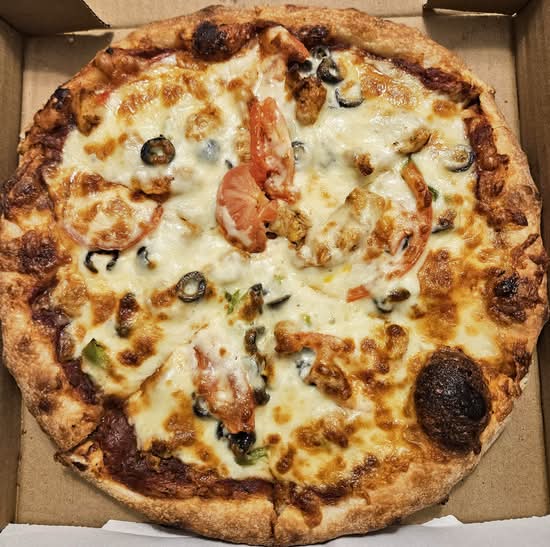 10" Selfie Chicken You Out Pizza