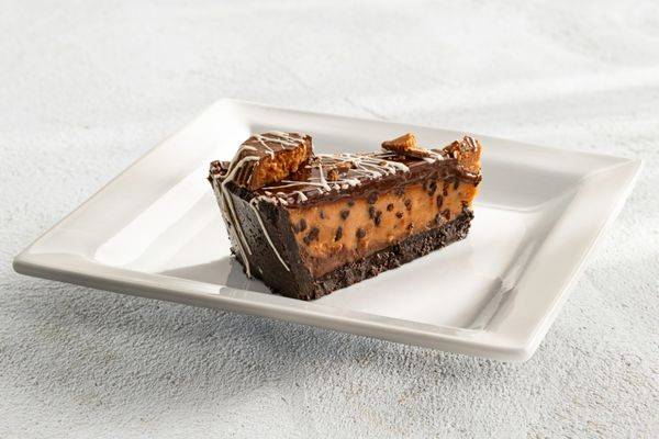 Peanut Butter Pie made with REESE’S†