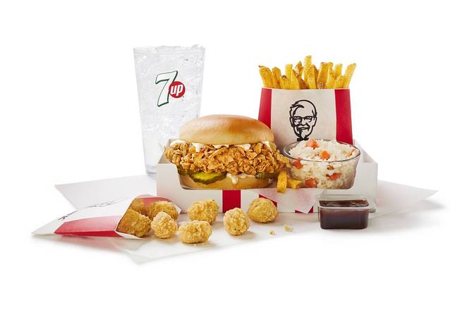 PFK le Fameux Sandwich Au Poulet / Famous Chicken Sandwich Box Meal