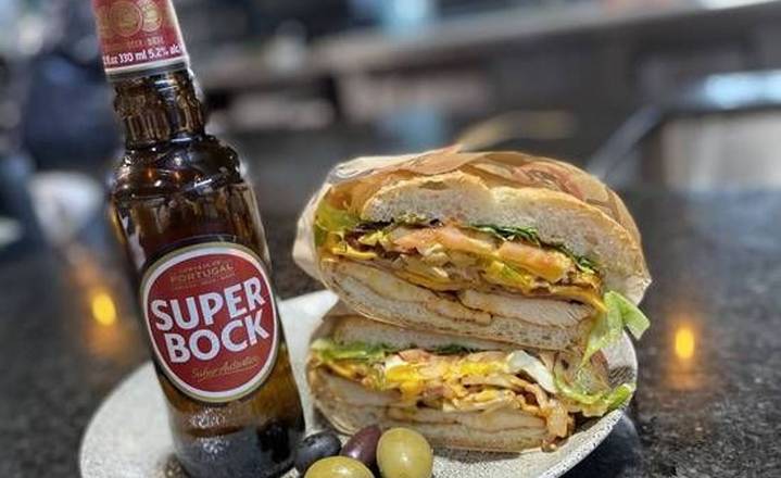 X-Tudo Chicken Sandwich
