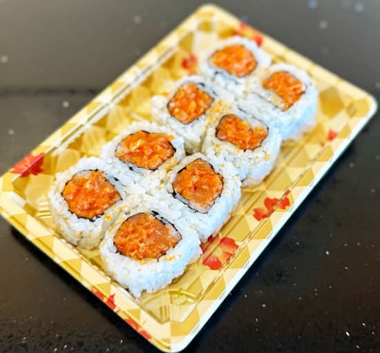 R3 Spicy Salmon Roll