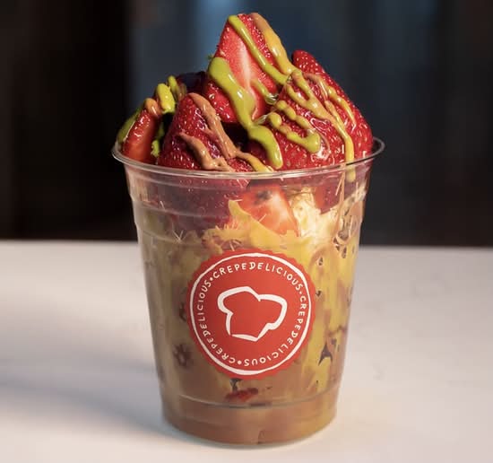 Dubai Chocolate Strawberry Cup