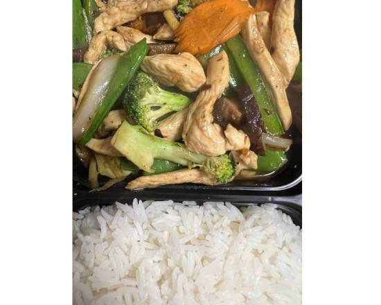Ginger Chicken Lunch Specials