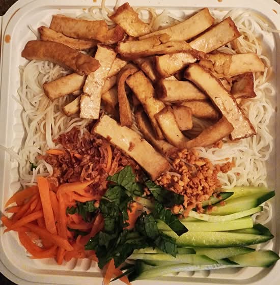 Bun Dau Hu Xao Sa OT