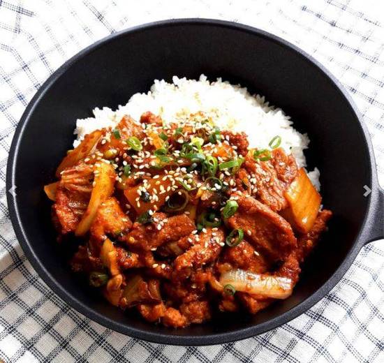 jae yuk spicy pork / porc epice