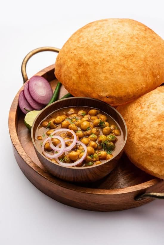Chana Puri (3 Pieces Per Plate)