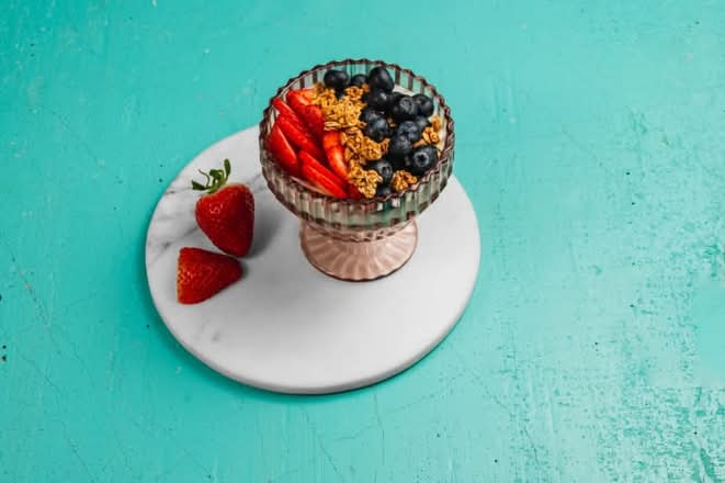 Granola Greek Yogurt Parfait