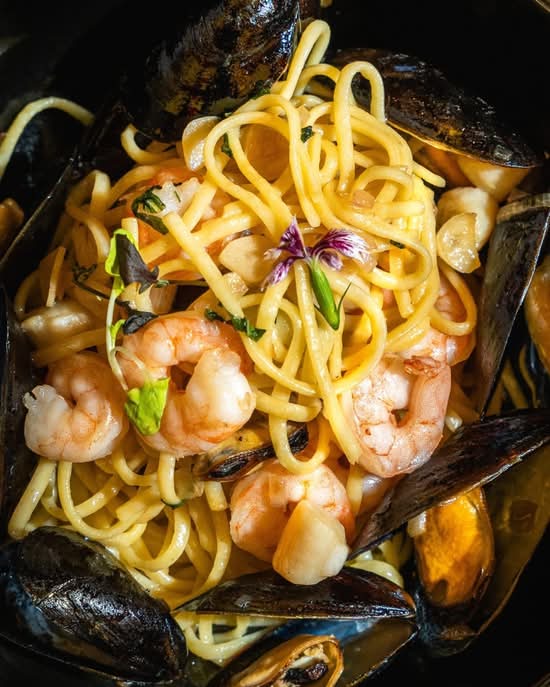 Linguine aux fruits de mer / Seafood Linguine