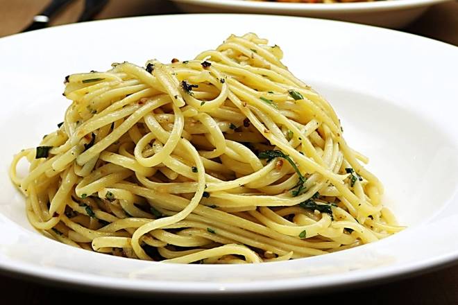 Aglio Olio Pepperoncini