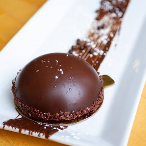 Le dôme chocolat noir et framboise / Dark Chocolate Raspberry Dome