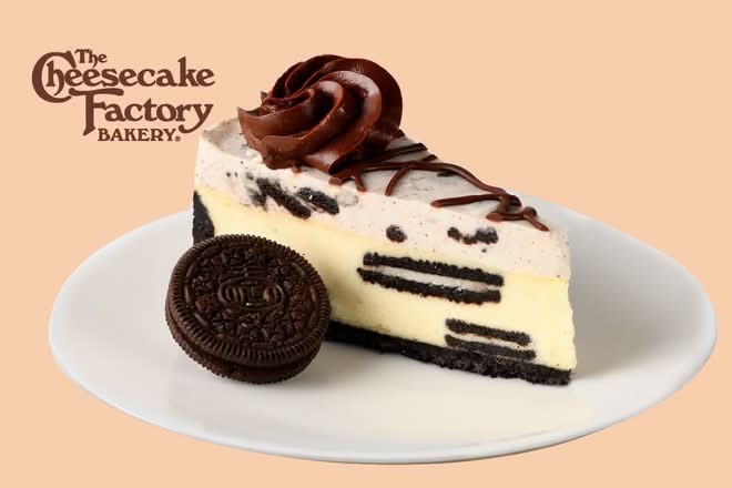 Oreo Cookies and Cream Cheesecake