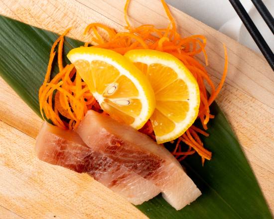Hamachi Sashimi (2)