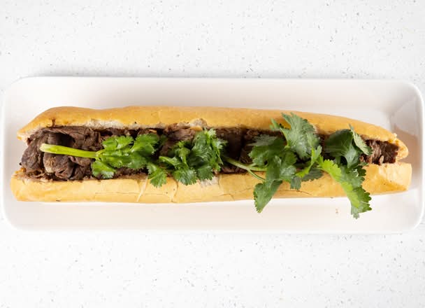 BM4. Bánh Mì Bò Nướng - BBQ Beef Sub