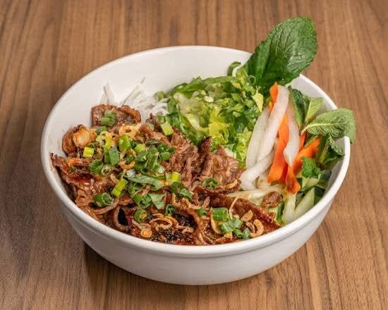 V1. Bún Heo / Gà / Bò Nướng - Choice of Grill Pork / Chicken / Beef Vermicelli Bowls