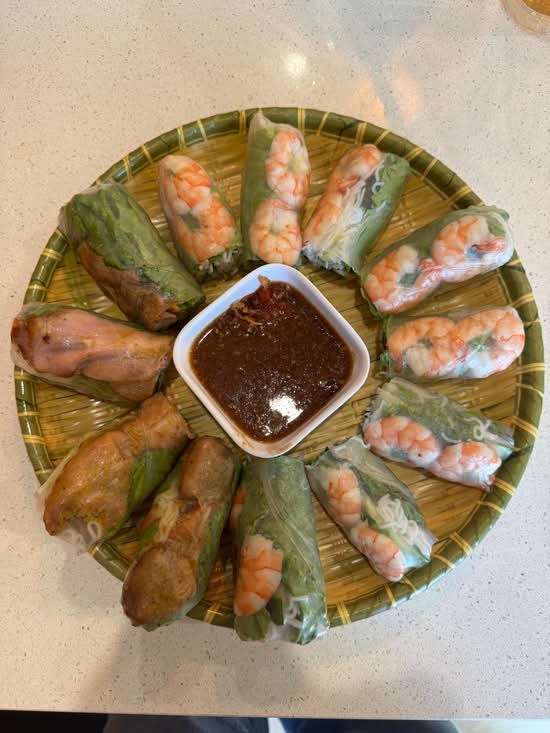 Gỏi Cuốn Heo, Gà, Bò, Nem Nướng