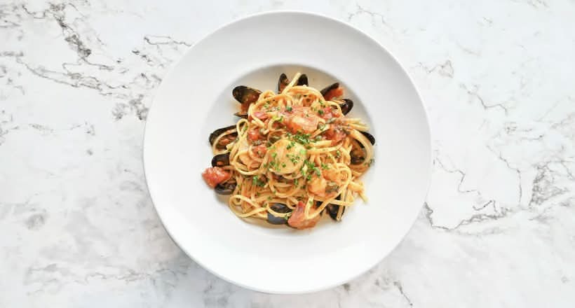 Hot Seafood Linguini (For 1) (Linguine Fruits De Mer Chaud (Pour 1))