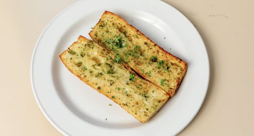 Warm Garlic Bread (Pain À L'ail Chaud)