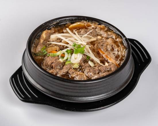 D01. 뚝배기 볼고기 Beef Bulgogi Stew