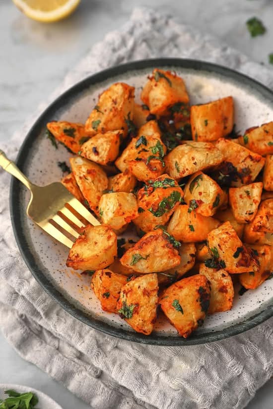 Batata Harra (Spiced Potatoes)