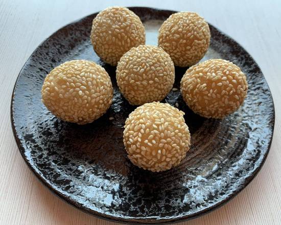 16. Sesame Balls (6pcs)