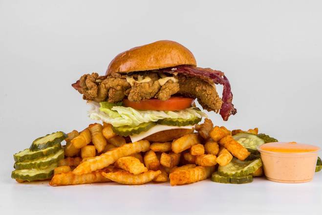 Crispy Chicken Deluxe Slider W/ Fries & Pop