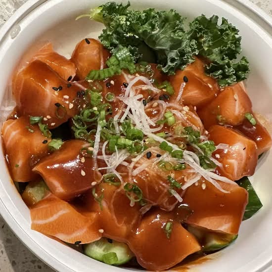Spicy Salmon Don