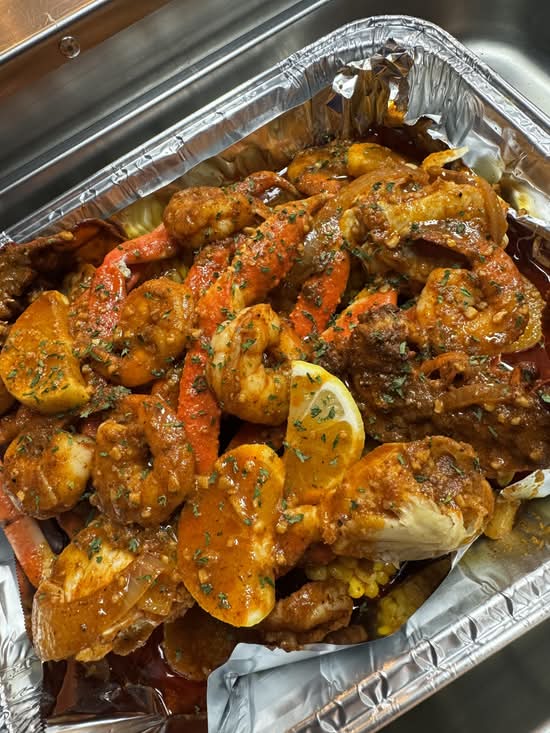 Two Can Dine Boxx