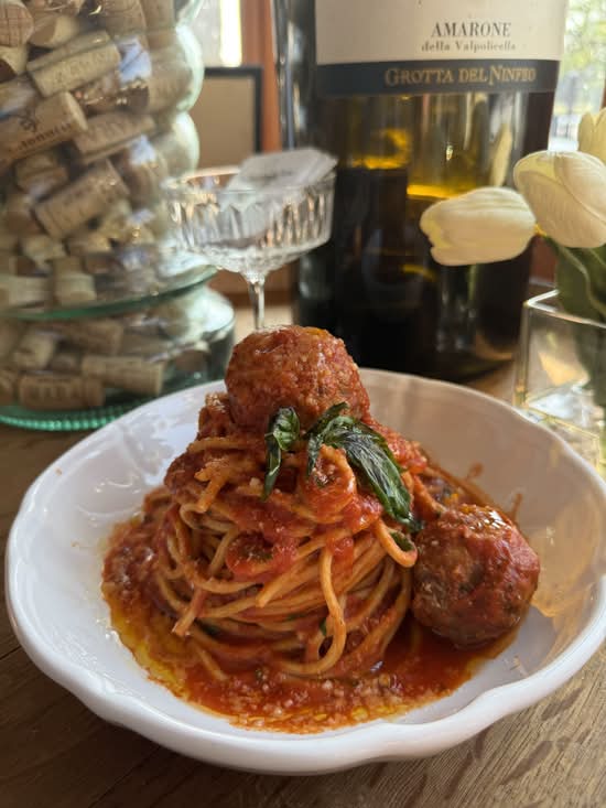 Spaghetti & Meatballs