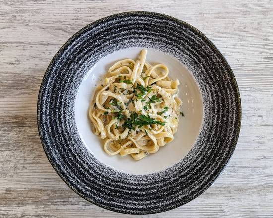 Fettuccine Alfredo