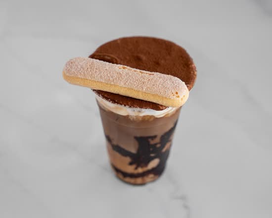 Iced Tiramisu Latte with Vanilla Cold Foam (16 oz)