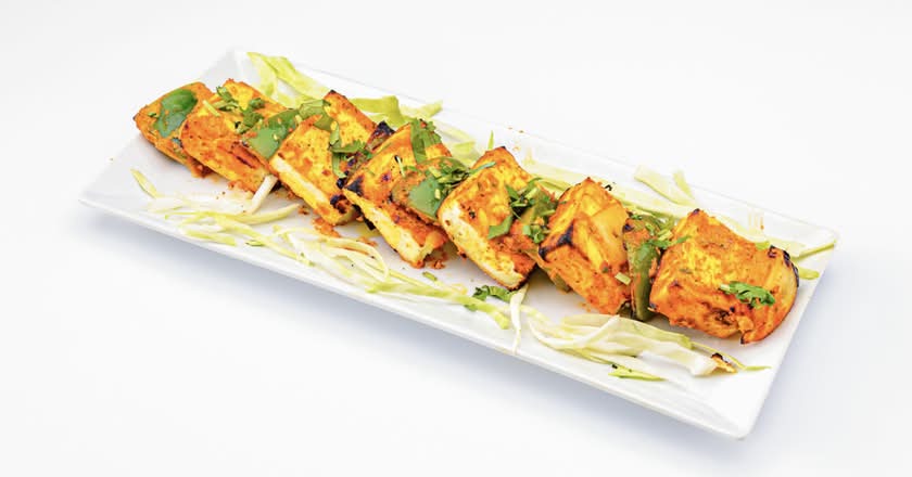 Paneer Tikka (Tandoori / Haryalli) (6 Pcs)