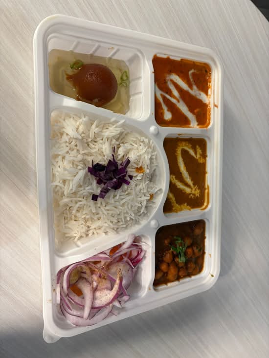 Mehfill veg thali