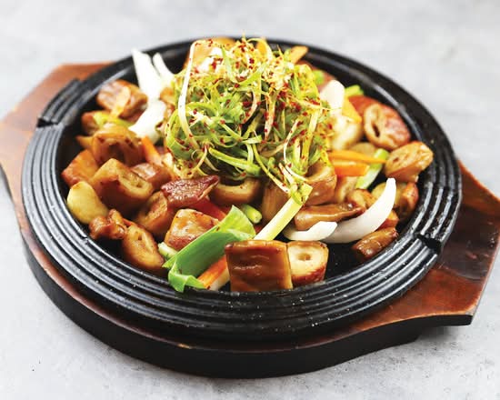 D.막창소금구이/Cooked Pork entrails