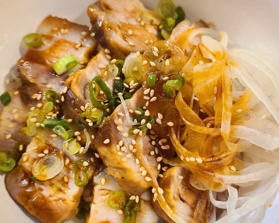 D.삼겹덮밥/hot pot pork belly rice