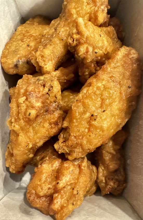 4. Golden Fried Chicken Wings