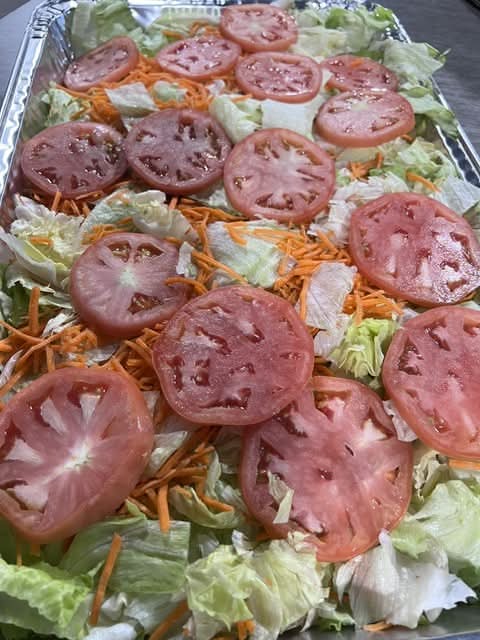 1⁄2 pan chef salad with our house Italian dressing