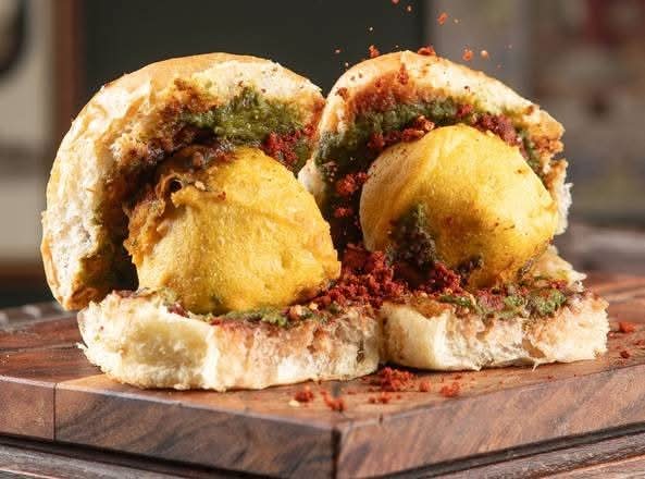 Vada Pav (per plate - 2 pcs)
