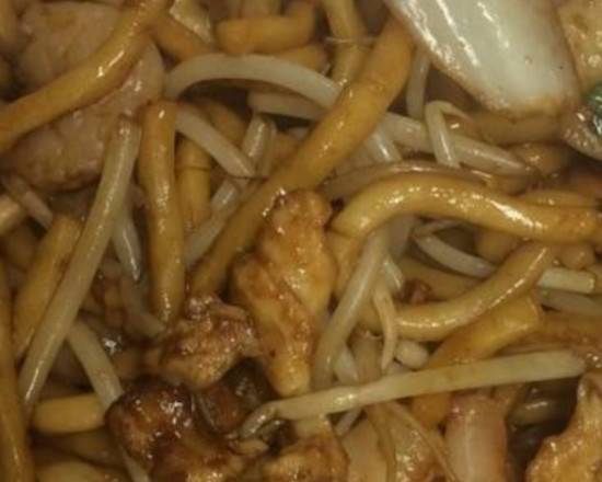 Shanghai Style Fried Noodles