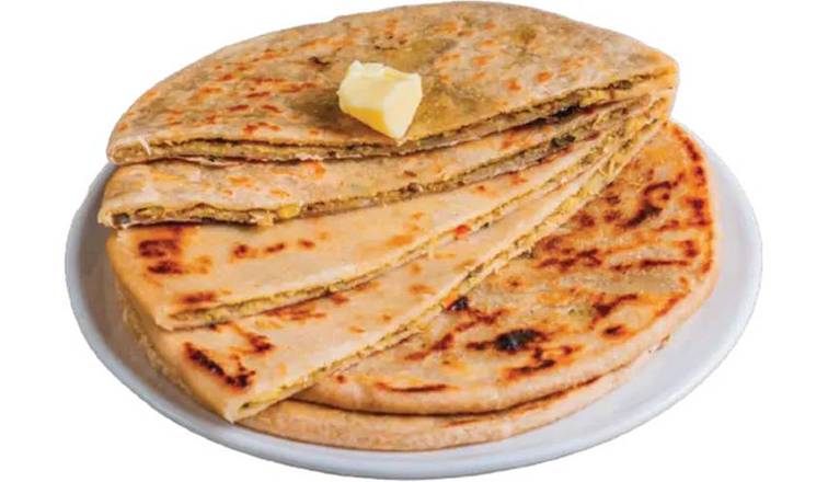 Aloo parantha plate