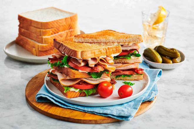 Club Sandwich (Turkey and Bacon)