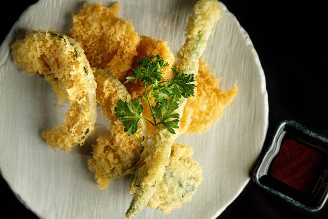 Vegetable Tempura (8 pcs)