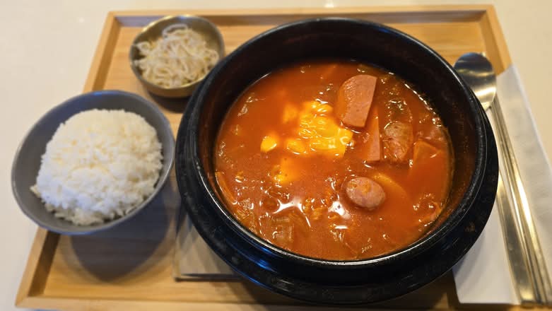 Budae-Jjigae(Army Stew)