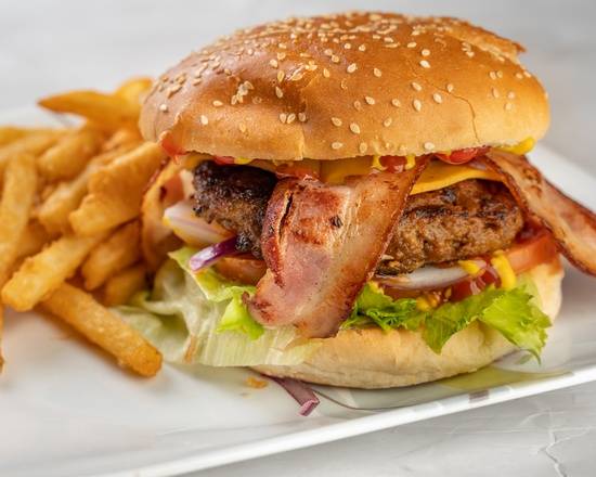 Home Made Banquet Burger (8 oz)