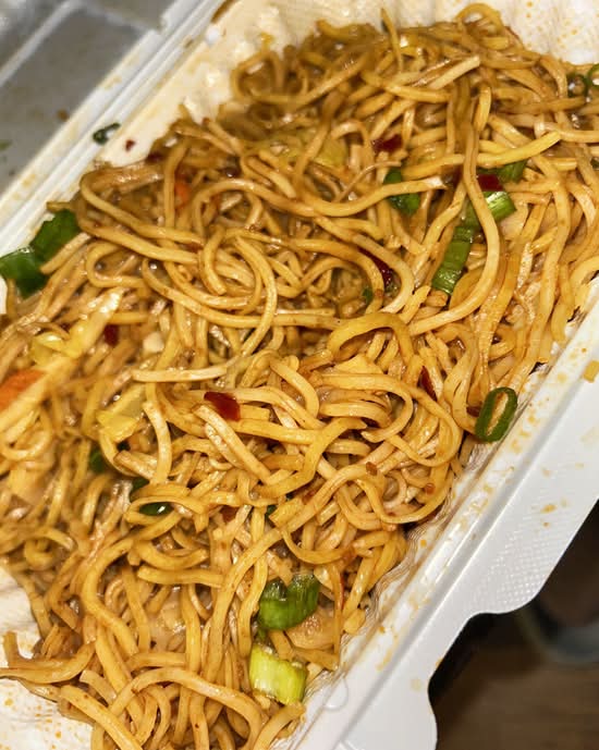 Veg Hakka Noodles
