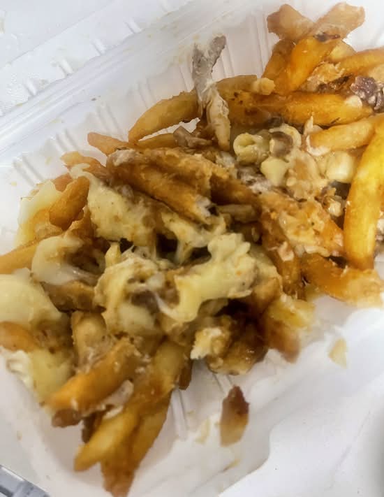 Mix (Chicken & Beef Steak) Poutine