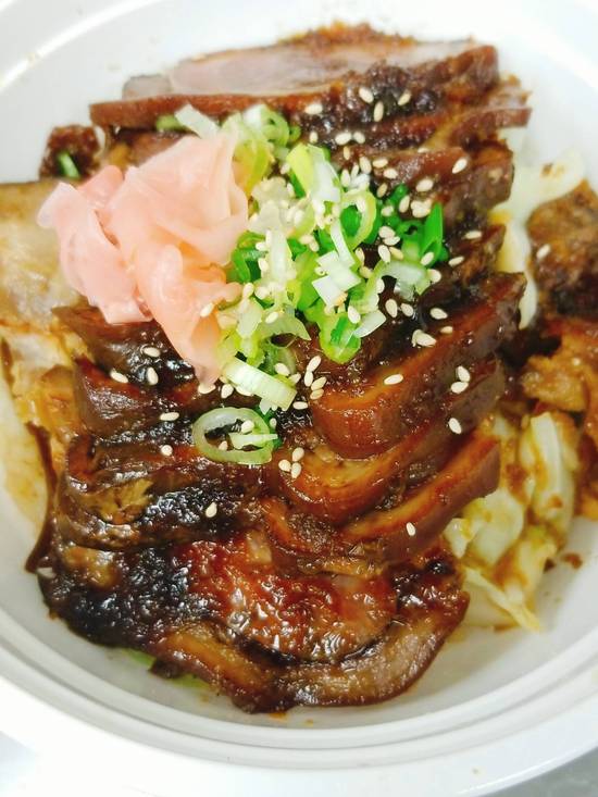 Tender Jokbal Rice Bowl with ginger pickle
