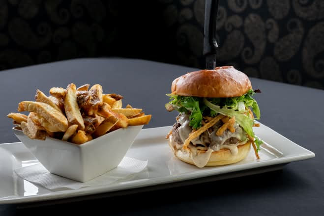 FRENCH ONION BURGER