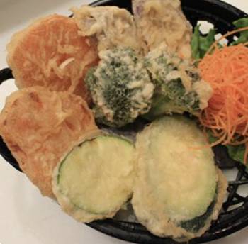 A06 Vegetable Tempura (8Pcs)